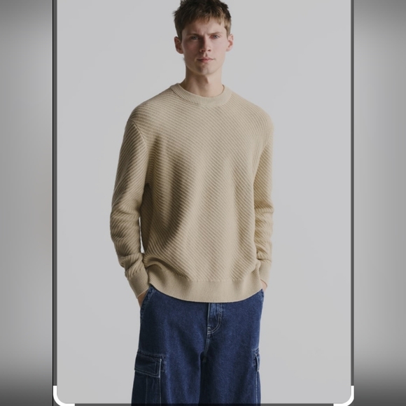Men's Zara Sweater - Picture 2 of 2